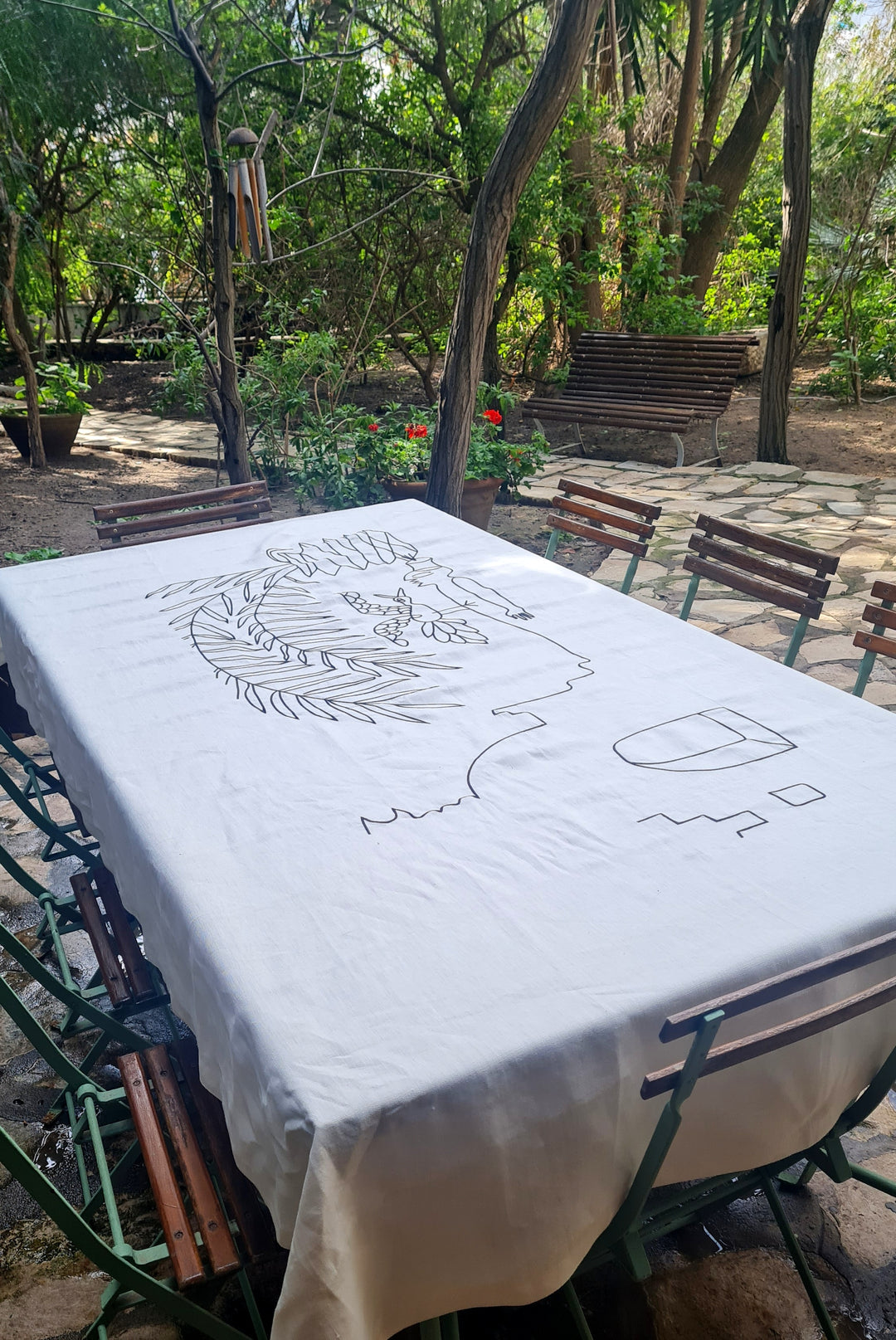 Embroidered Linen Tablecloth – DJERBA