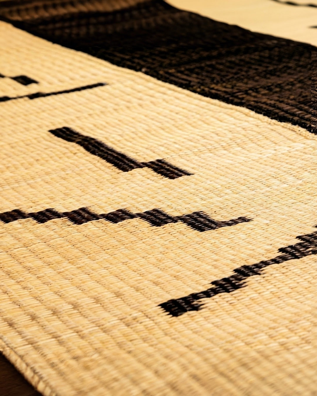 Tapis NEBETTI TWIN 2 (édition noire)